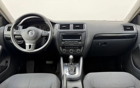Volkswagen Jetta VI, 2012 год, 820 000 рублей, 12 фотография