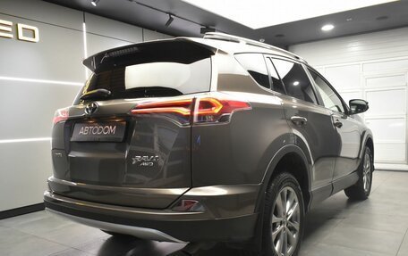 Toyota RAV4, 2015 год, 2 327 000 рублей, 7 фотография