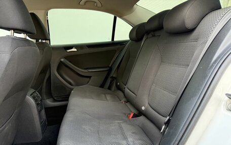 Volkswagen Jetta VI, 2012 год, 820 000 рублей, 11 фотография