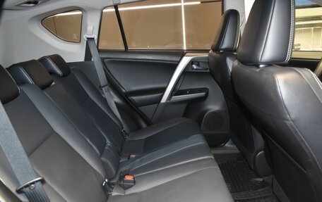 Toyota RAV4, 2015 год, 2 327 000 рублей, 31 фотография