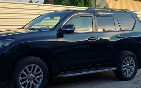 Toyota Land Cruiser Prado 150 рестайлинг 2, 2019 год, 3 700 000 рублей, 3 фотография