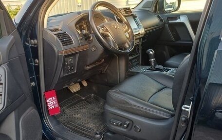 Toyota Land Cruiser Prado 150 рестайлинг 2, 2019 год, 3 700 000 рублей, 5 фотография