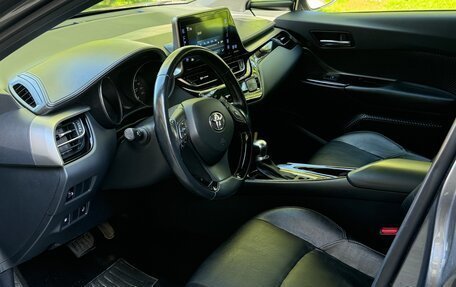 Toyota C-HR I рестайлинг, 2019 год, 1 950 000 рублей, 8 фотография