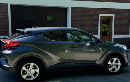 Toyota C-HR I рестайлинг, 2019 год, 1 950 000 рублей, 6 фотография