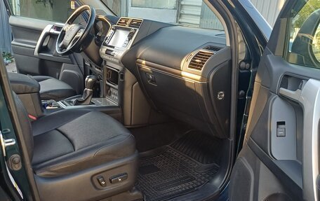 Toyota Land Cruiser Prado 150 рестайлинг 2, 2019 год, 3 700 000 рублей, 7 фотография