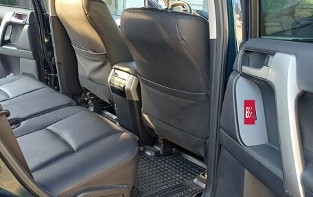 Toyota Land Cruiser Prado 150 рестайлинг 2, 2019 год, 3 700 000 рублей, 8 фотография