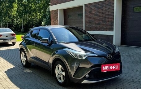 Toyota C-HR I рестайлинг, 2019 год, 1 950 000 рублей, 7 фотография