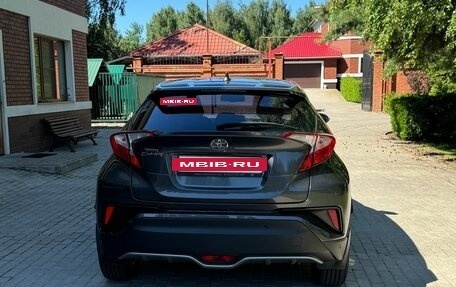 Toyota C-HR I рестайлинг, 2019 год, 1 950 000 рублей, 4 фотография