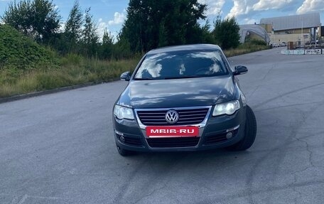Volkswagen Passat B6, 2010 год, 630 000 рублей, 2 фотография