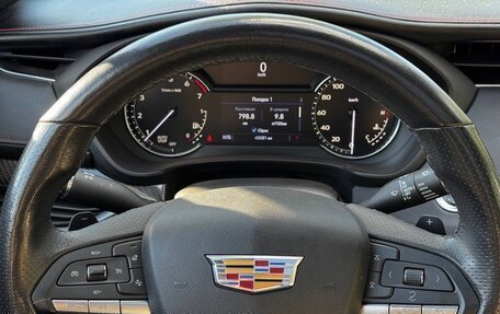 Cadillac XT4 I, 2020 год, 2 700 000 рублей, 18 фотография