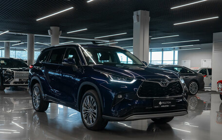 Toyota Highlander, 2026 год, 5 600 000 рублей, 2 фотография