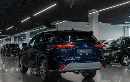 Toyota Highlander, 2026 год, 5 600 000 рублей, 4 фотография
