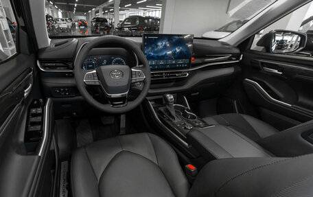Toyota Highlander, 2026 год, 5 600 000 рублей, 7 фотография