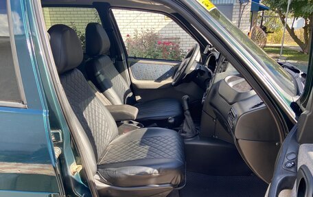 Chevrolet Niva I рестайлинг, 2005 год, 695 000 рублей, 10 фотография
