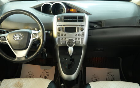 Toyota Verso I, 2011 год, 1 199 000 рублей, 12 фотография