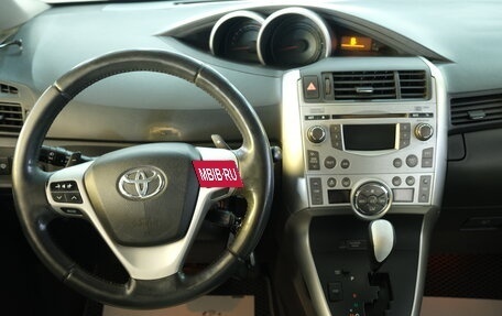 Toyota Verso I, 2011 год, 1 199 000 рублей, 10 фотография