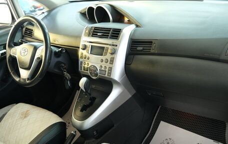 Toyota Verso I, 2011 год, 1 199 000 рублей, 16 фотография
