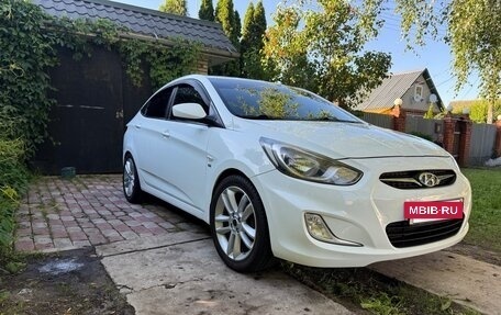 Hyundai Solaris II рестайлинг, 2012 год, 960 000 рублей, 12 фотография