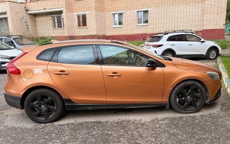 Volvo V40 Cross Country I, 2014 год, 1 030 000 рублей, 8 фотография