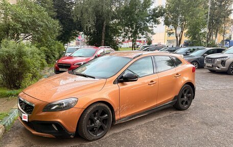 Volvo V40 Cross Country I, 2014 год, 1 030 000 рублей, 3 фотография