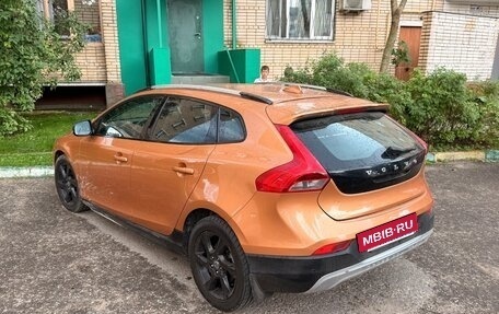Volvo V40 Cross Country I, 2014 год, 1 030 000 рублей, 2 фотография
