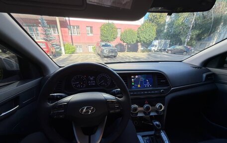 Hyundai Elantra VI рестайлинг, 2019 год, 799 000 рублей, 3 фотография