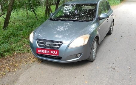 KIA cee'd I рестайлинг, 2008 год, 635 000 рублей, 2 фотография