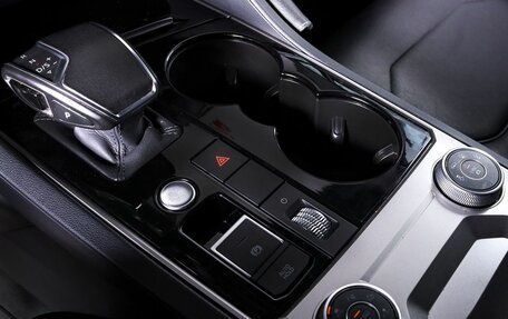 Volkswagen Touareg III, 2019 год, 4 100 000 рублей, 11 фотография