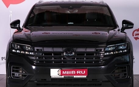 Volkswagen Touareg III, 2019 год, 4 100 000 рублей, 3 фотография