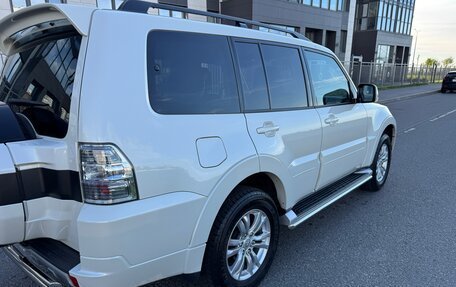 Mitsubishi Pajero IV, 2019 год, 3 333 333 рублей, 13 фотография