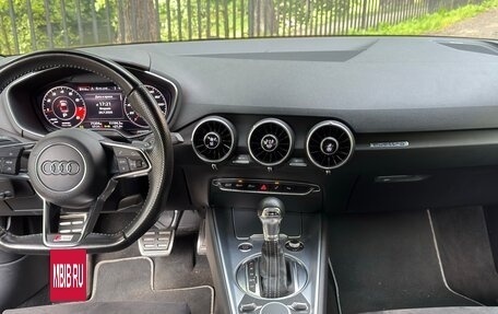 Audi TT, 2015 год, 4 000 000 рублей, 9 фотография