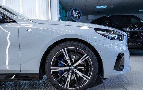 BMW 5 серия, 2024 год, 8 300 000 рублей, 7 фотография
