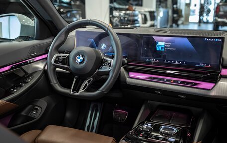 BMW 5 серия, 2024 год, 8 300 000 рублей, 33 фотография