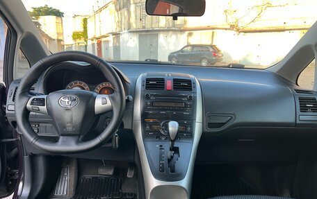 Toyota Auris II, 2010 год, 890 000 рублей, 26 фотография