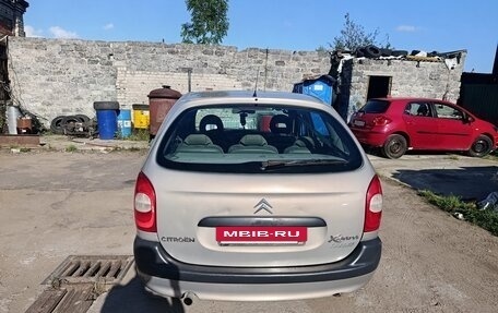 Citroen Xsara Picasso, 2001 год, 350 000 рублей, 2 фотография