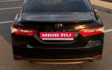 Toyota Camry, 2021 год, 2 400 000 рублей, 5 фотография