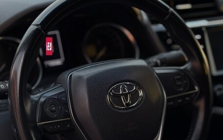 Toyota Camry, 2021 год, 2 400 000 рублей, 8 фотография