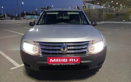 Renault Duster I рестайлинг, 2012 год, 775 000 рублей, 2 фотография