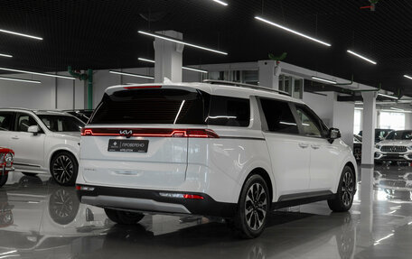 KIA Carnival, 2021 год, 3 800 000 рублей, 5 фотография
