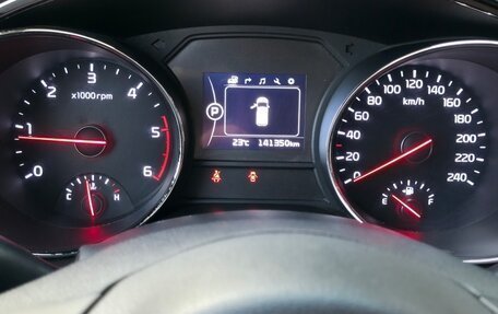 KIA Carnival III, 2017 год, 2 200 000 рублей, 13 фотография