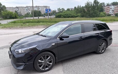 KIA cee'd III, 2022 год, 1 950 000 рублей, 3 фотография