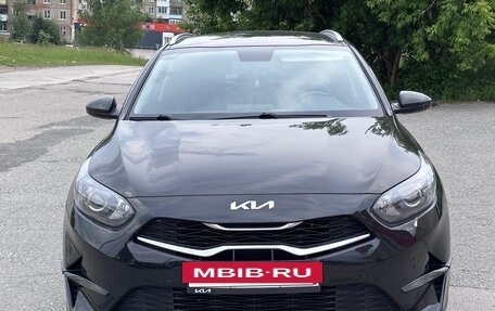 KIA cee'd III, 2022 год, 1 950 000 рублей, 2 фотография