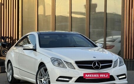 Mercedes-Benz E-Класс, 2012 год, 1 400 000 рублей, 4 фотография