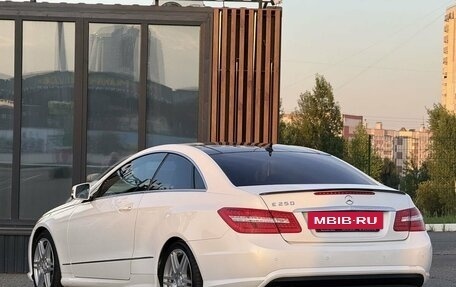 Mercedes-Benz E-Класс, 2012 год, 1 400 000 рублей, 7 фотография