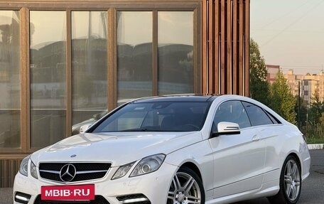 Mercedes-Benz E-Класс, 2012 год, 1 400 000 рублей, 2 фотография
