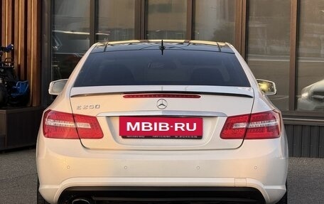 Mercedes-Benz E-Класс, 2012 год, 1 400 000 рублей, 8 фотография