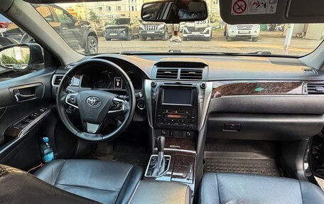 Toyota Camry, 2017 год, 2 300 000 рублей, 8 фотография