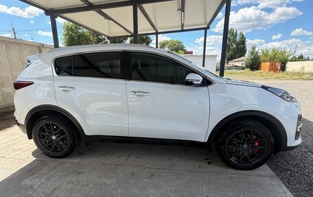 KIA Sportage IV рестайлинг, 2020 год, 2 590 000 рублей, 4 фотография