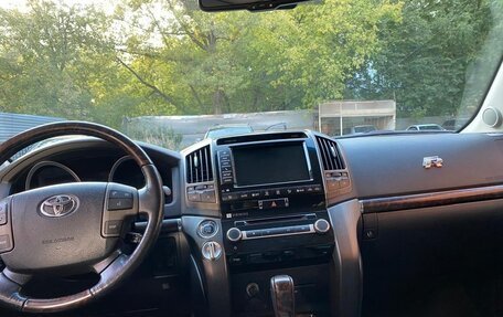 Toyota Land Cruiser 200, 2013 год, 2 890 000 рублей, 11 фотография