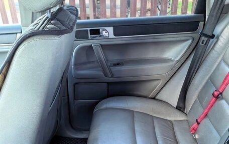 Volkswagen Touareg III, 2006 год, 1 100 000 рублей, 4 фотография